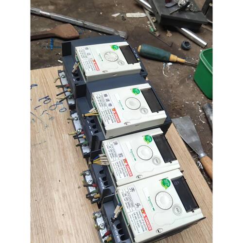 变频器，型号ATV12HU22M2，220V，询价