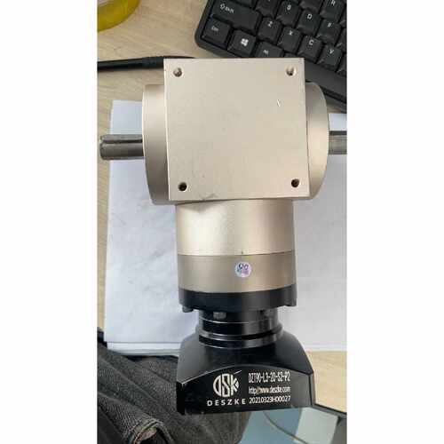 溢价-DSK行星减速机 DZT90-L3-20-S2-P2 2个