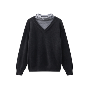 COLN是短款假两件撞色领毛衣让你无需费力叠穿也拥有层次分明ootd