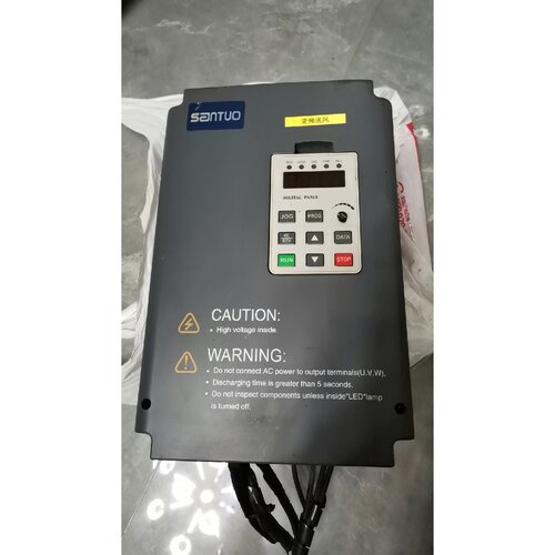 议价拆机三拓SANTUO变频器DV6104T11.0GP5B维修