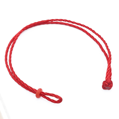 红皮绳编织璎绳手链穿黄金转运