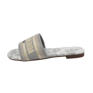 超火法式平底凉拖鞋女夏外穿时尚高级感2026新款小香风外出沙滩鞋