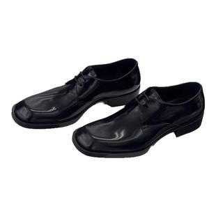 男士高级感方头德比鞋黑色漆皮小皮鞋梯面粗跟厚底型男休闲乐福鞋