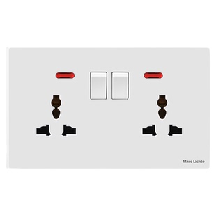 V9白色146型二开多功能六孔插座面板三插带开关英式港版欧标通用