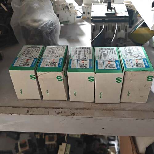 询价下单LC1D12E7C 接触器