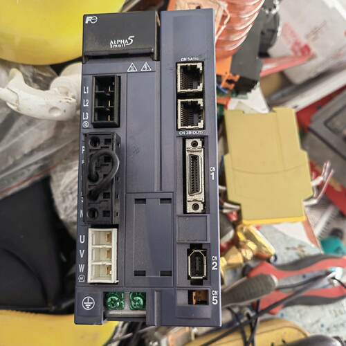 溢价-伺服驱动器1.5KW 型号：RYH152F5-VV2-Z