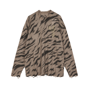 JNBY/江南布衣春秋圆领针织衫宽松休闲长款豹纹印花毛衣轻薄柔软