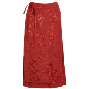 qs秸熙秋冬新款复古改良马面裙绣花搭片系带提花显瘦新中式半身裙