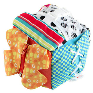 幼儿园小班生活区蒙氏早教益智扣纽扣玩具自制区角材料投放