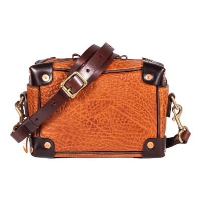 黄铜五金野牛纹植鞣皮盒子包