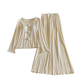 甜美带胸垫海岛绒睡衣女长袖长裤奢华简约家居服套装花朵纽扣装饰