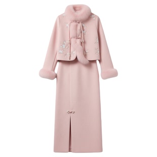 新中式刺绣羽绒套装裙女2025冬装新款今年流行富家千金毛呢两件套