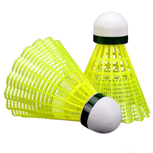 奥匹尼龙羽毛球耐打王软木球头塑料羽毛球训练胶球耐用防风羽毛球