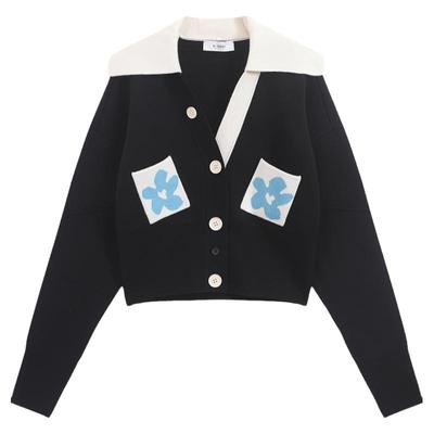 撞色翻领“蓝花”贴袋羊毛开衫