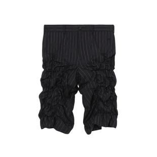 IT CDG COMME des GARÇONS HOMME PLUS男装合身褶饰条纹西装短裤