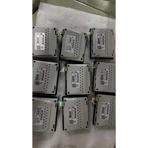 议价威纶通触摸屏MT8050iE维修