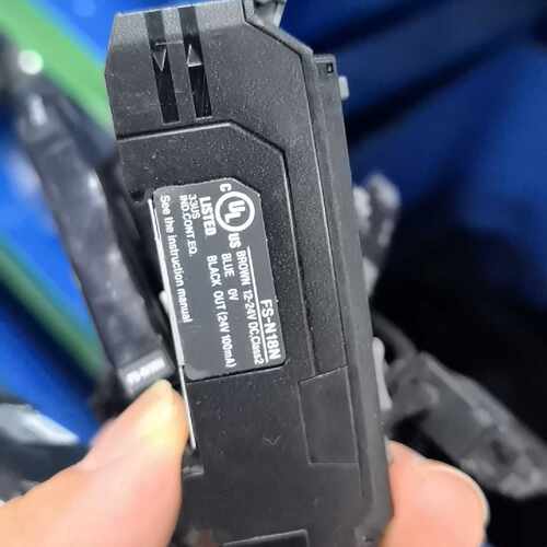溢价-基恩士光纤放大器FS-N18N，件，，成色如图，