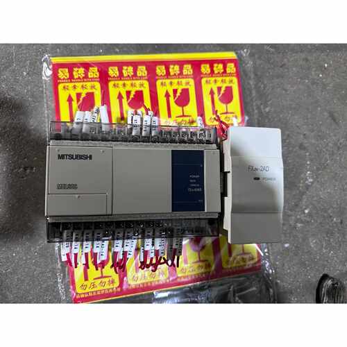 议价二手拆机FX1N40MR001带FX2N2AD成色如维修