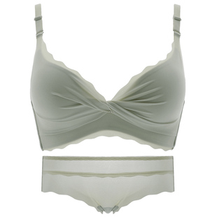 薄款内衣少女聚拢无痕无钢圈纯欲文胸罩套装收副乳防下垂学生高中