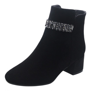 2025年秋冬新款女士洋气小短靴巨好看的靴子女款马丁靴羊皮瘦瘦靴