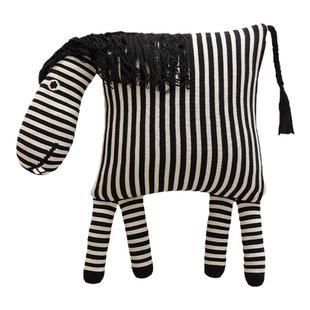 马年抱枕客厅沙发可爱公仔创意飘窗装饰床头上靠枕腰靠礼物玩偶