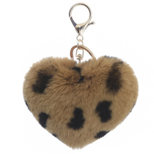 可爱心形毛绒球钥匙包包挂饰挂件女粉色毛球车包包礼品小挂件