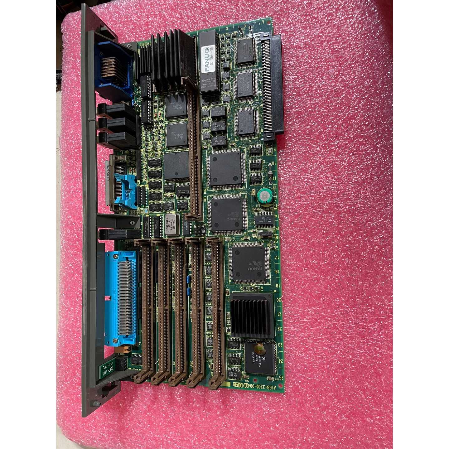议价A16B32000400发那科机器人主板A16B320可维修