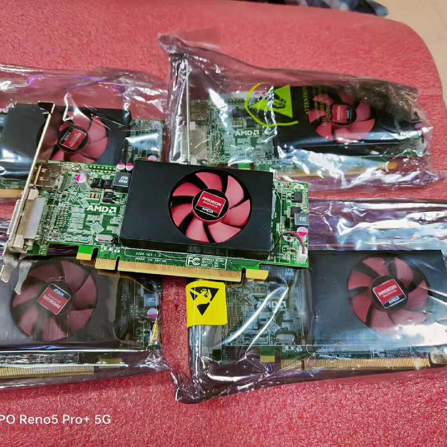 库存戴尔HD 8490 1G显卡，接口是DVI加DP(