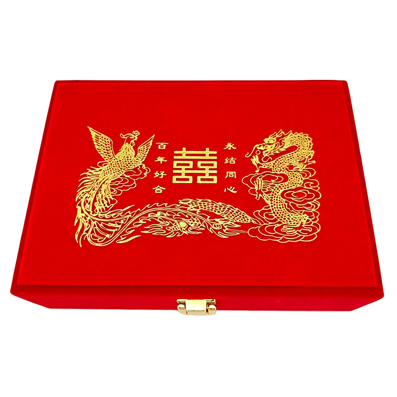 老凤祥订婚三金彩礼首饰盒