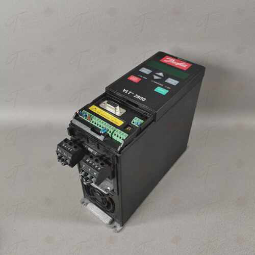 Danfoss VLT2815PT4B20STR1DBF10A00C0 Klappe fehlt