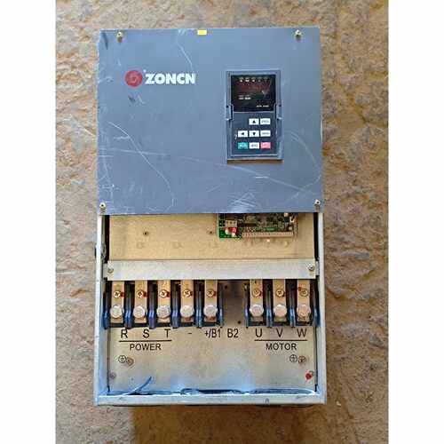 询价众辰变频器 Z2400-45G/55P ，成色如图，少了