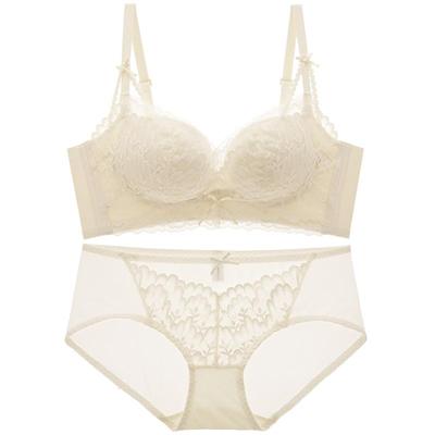 小胸聚拢调整型收副乳内衣套装