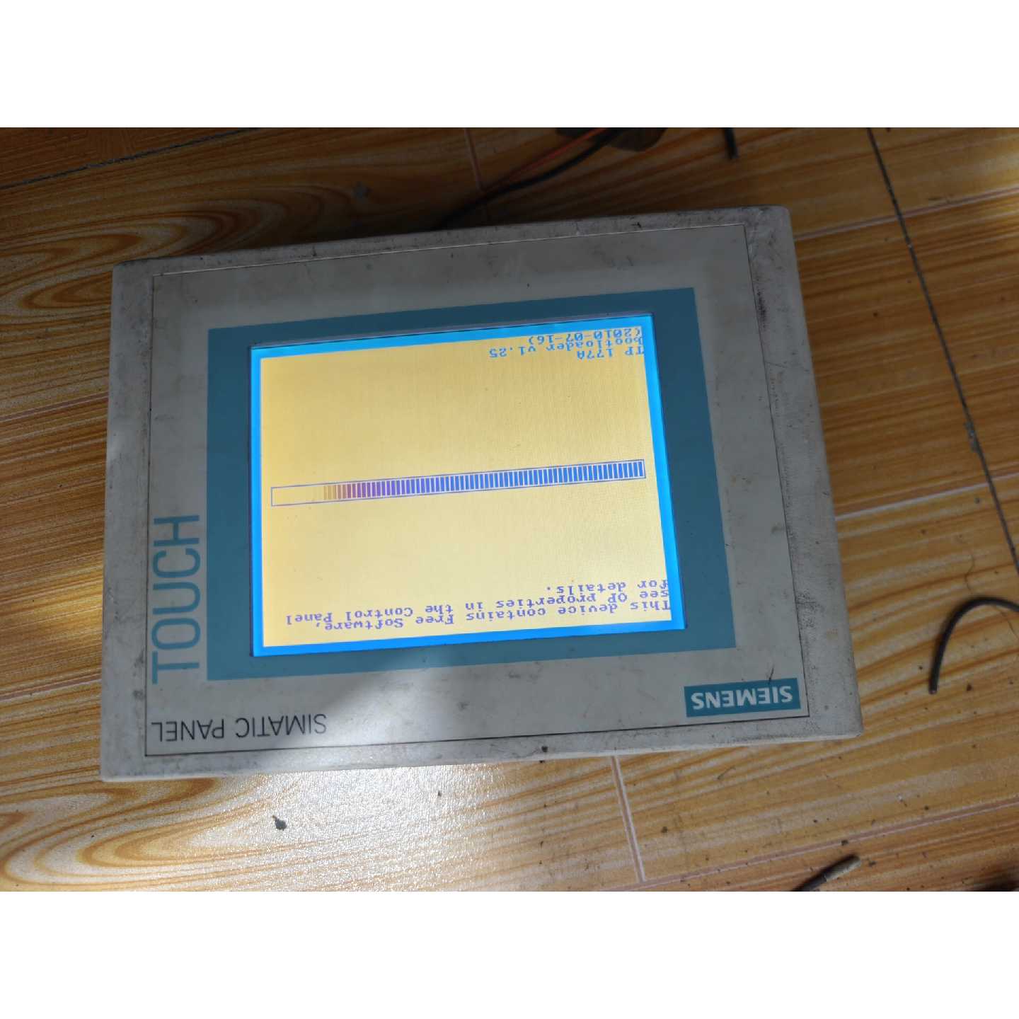 【请询价】触摸屏6AV66420AA110AX1有两台一