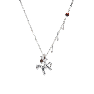 zenmu/绽木马上行2026新款银色马年小马项链女配饰轻奢小众送闺蜜