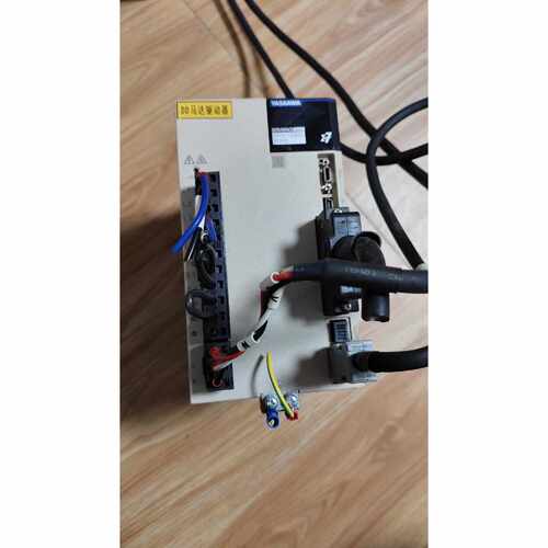 询价-SGD7S120A00A000F82安川1.5KW七系列D可维修