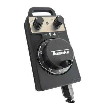 东侧手轮可配接口即插即用