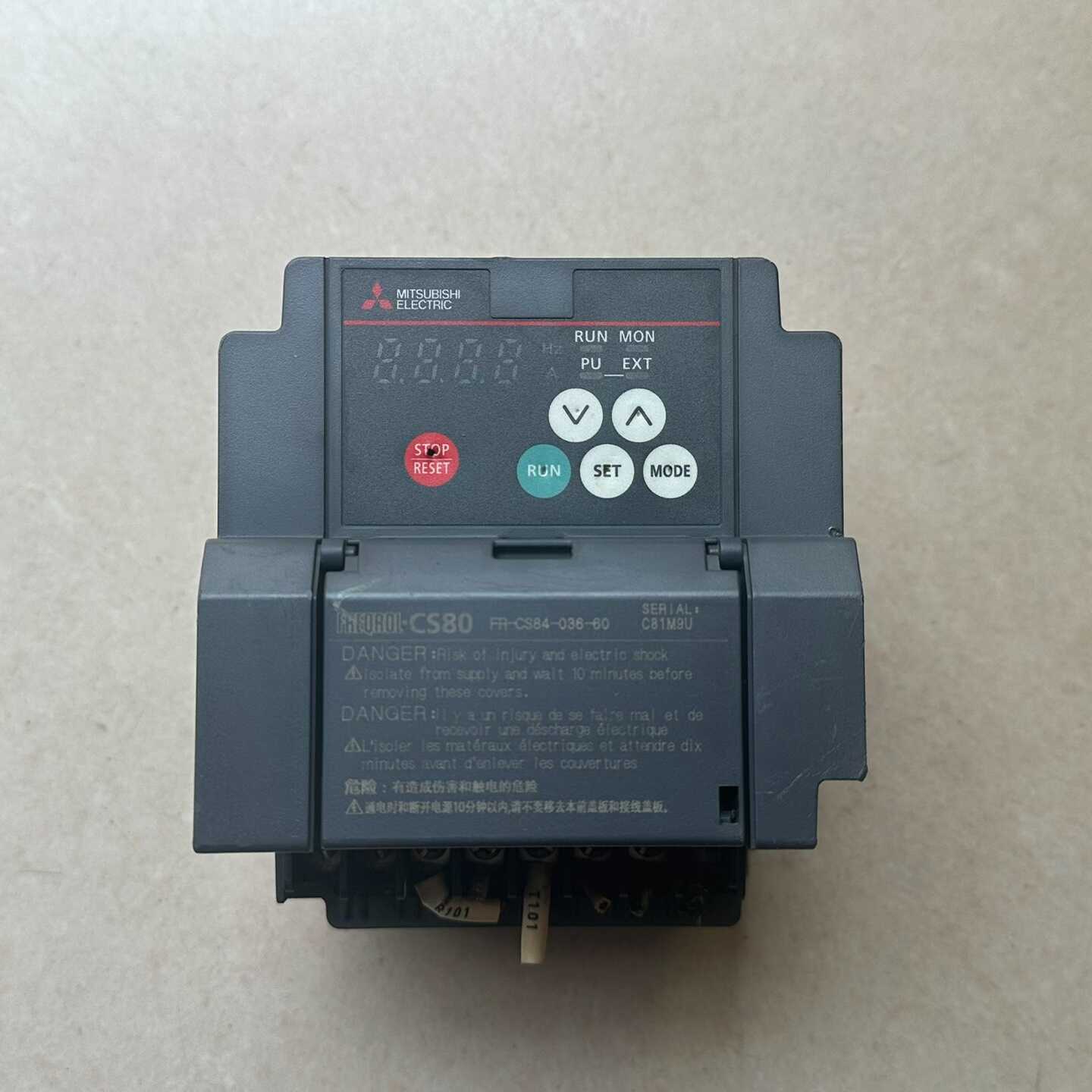 三菱变频器FR-CS84-036-60,三相380V,1.5议价
