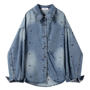 宽松休闲刺绣牛仔衬衫女2026春季新款复古水洗别致褶皱设计感上衣