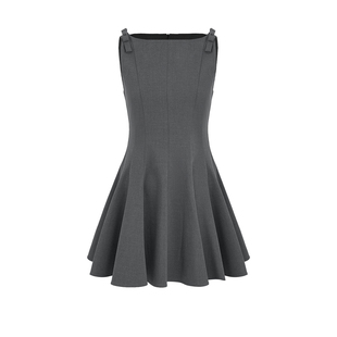 UR&DC2026夏季新款法式气质格雷系蝴蝶结装饰收腰显瘦无袖连衣裙