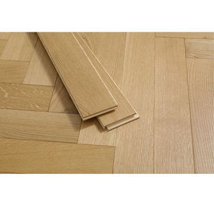 橡木原木色纯三层实木人字拼鱼骨拼3mm茶白色地暖Enf环保锁扣地板