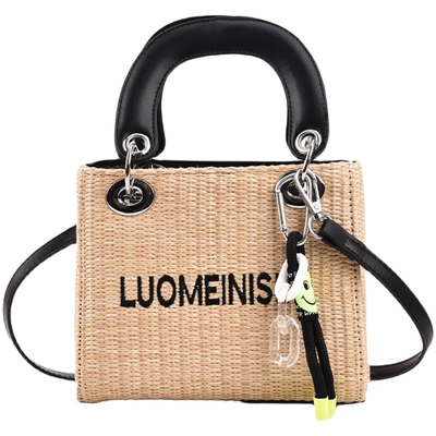 时尚百搭草编字母戴妃包