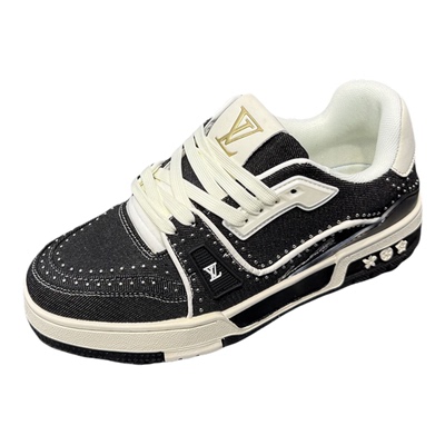 男士情侣款休闲舒适板鞋