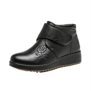 妈妈真皮棉鞋厚羊毛短靴40-43码大号宽脚老年人奶奶粘扣保暖冬鞋