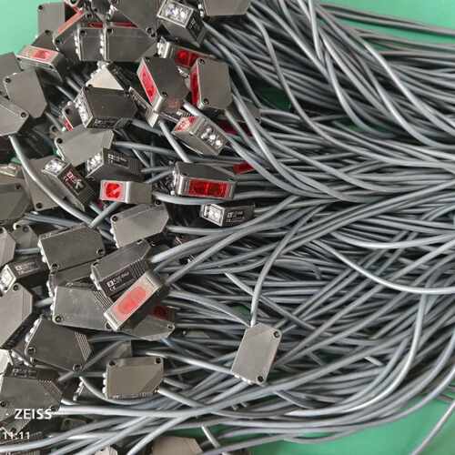 【议价-可维修】 漫反射红外 光电开关 24V E3ZD61 /均有货