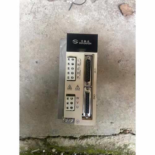 询价伺服驱动器 SDB08NK8/4.5A 成色实物图