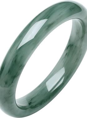 周六福天山翠手镯女晶莹透亮石英质玉镯大气玉镯送女友本命年礼物