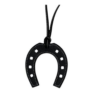 欧美轻奢经典马蹄挂件手工挂饰车内U型真皮荔枝纹包包挂饰钥匙扣