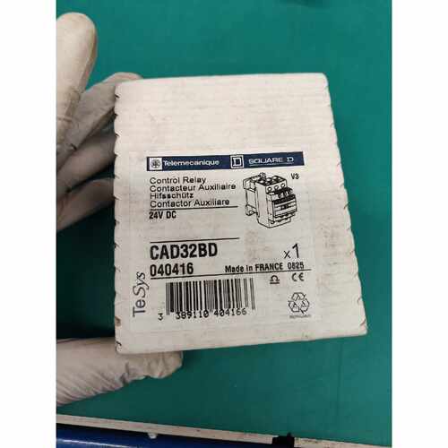 询价下单施耐德TeSys系列CAD32BD控制继电器，线圈24V D