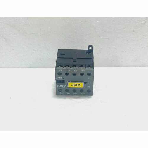 ABB Contacteur IECEN 6094741 3 Phases 3 Ples Coupure AC 600V