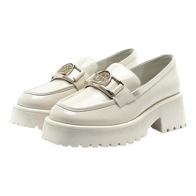 诺贝达平跟乐福鞋学院风